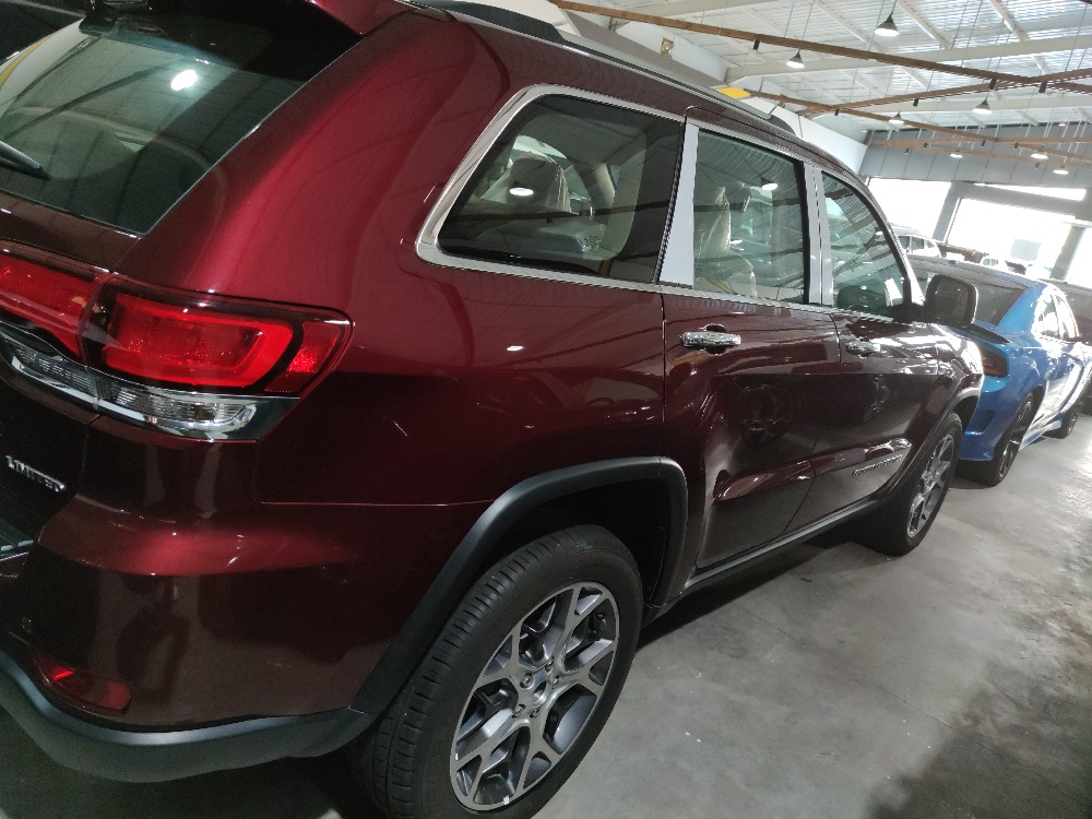 جيب جراند شيروكي